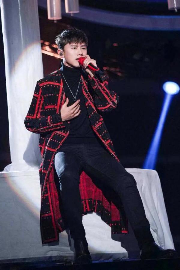 張傑聯和楊和蘇為手遊《倩女幽魂》寫了一首新歌《星火》