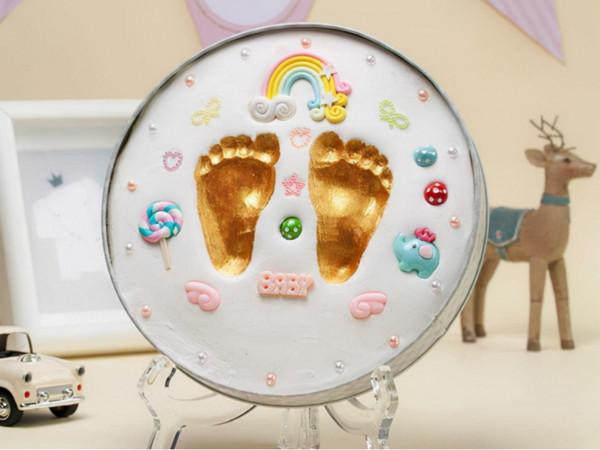 寶寶出生後，醫院為啥會留腳印而不是手印？醫生不說，但你要清楚