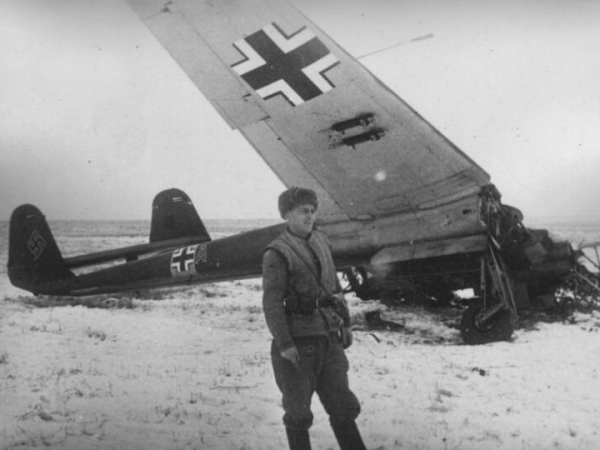 德軍困守德米揚斯克,希特勒調空軍運輸,勉強吊住德軍的小命 德軍困守德米揚斯克,希特勒調空軍運輸,勉強吊住德軍的小命