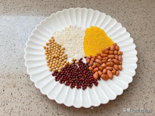 山西人的臘八節！吃&OpenCurlyDoubleQuote;1飯扔3物&rdquo;，網友：這才是祈福納祥來年好運