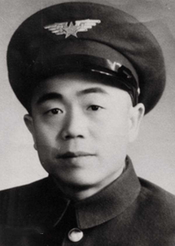 聶鳳智請陳毅吃飯,陳毅吃得起興想再要一盤,聶發愁:食材難找 聶鳳智請陳毅吃飯,陳毅吃得起興想再要一盤,聶發愁:食材難找