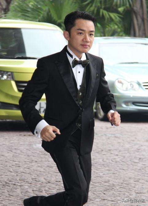 一米七的男生怎樣穿西裝好看? 一米七的男生怎樣穿西裝好看?