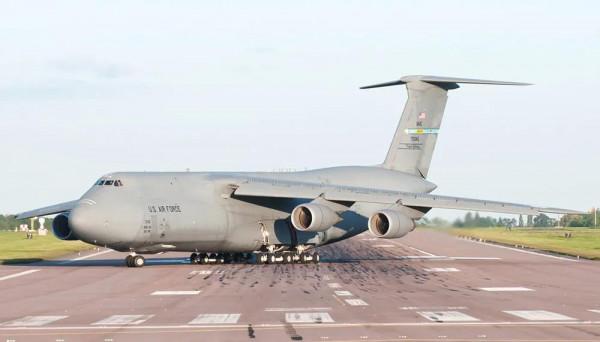 C-5“銀河”運輸機圖集（270圖）