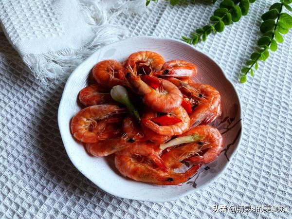鹽焗蝦這麼做,不用一滴油和水,5分鐘端上桌,Q彈又美味,超喜歡 鹽焗蝦這麼做,不用一滴油和水,5分鐘端上桌,Q彈又美味,超喜歡