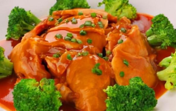 內蒙古十大特色美食，饞得流口水，以下這些美食一定要品嚐哦