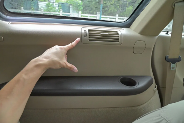 6缸6座的賓士R350L,輕鬆勝任多人出行 6缸6座的賓士R350L,輕鬆勝任多人出行