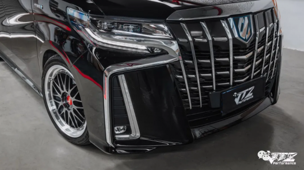 未成年高中生打造素雅埃爾法,全身名牌改件加起來超過16萬 未成年高中生打造素雅埃爾法,全身名牌改件加起來超過16萬