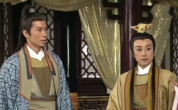 新古裝劇侮辱觀眾智商？來看看18年前的TVB劇，女扮男裝堪比整容