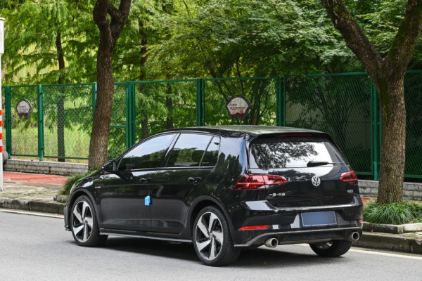 二手大眾 高爾夫 GTI:德系小鋼炮,樂趣十足,實用代步 二手大眾 高爾夫 GTI:德系小鋼炮,樂趣十足,實用代步