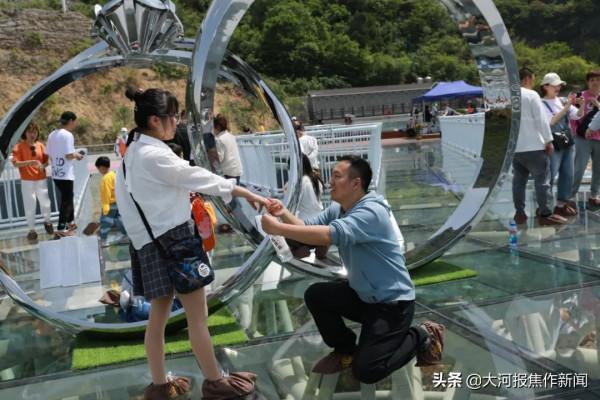 求婚成功率100%！愛情聖地青龍峽逛著逛著想結婚