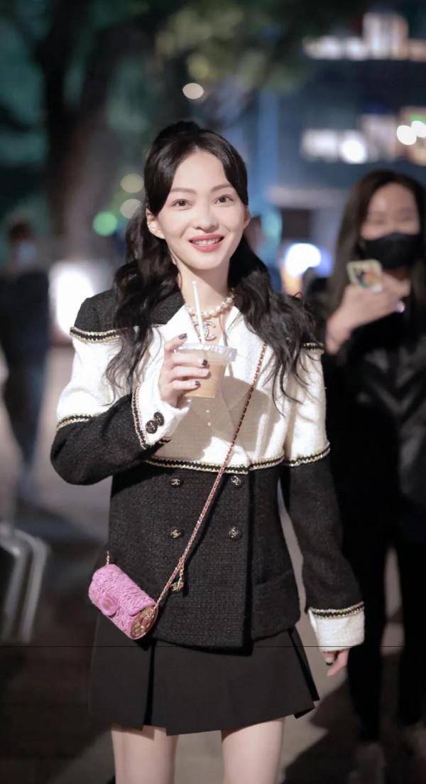 張韶涵直播下班