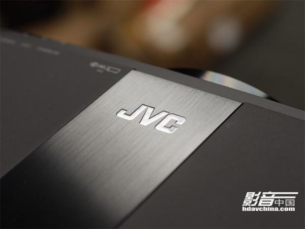 「鑑賞」JVC DLA-N118、OS BU301：8K/60Hz HDR 10+家用投影王者組合