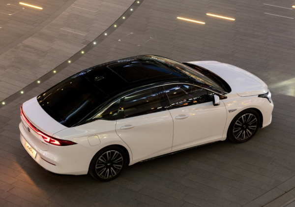 低於16萬，續航超500公里的電動車，這裡有三款