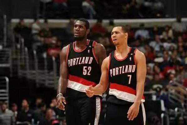 生涯僅6個賽季，卻征服一眾球星！“黃曼巴”布蘭登-羅伊去哪了