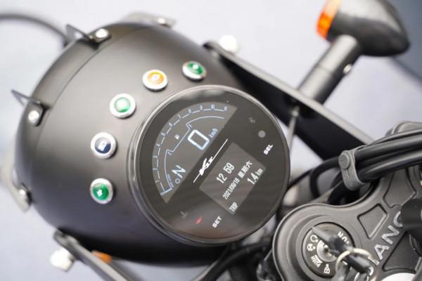 摩博會 | 長江兩輪、邊三輪升級至700發動機，38880元起