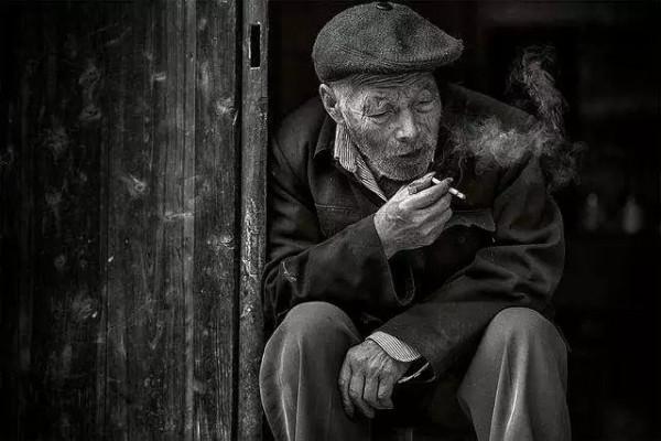 &OpenCurlyDoubleQuote;憑什麼給弟弟買車，不給我買房？&rdquo;生二胎的父母，沒有花錢自由