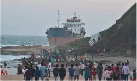 看!這艘海上擱淺船,馬上變身浮動豪華餐廳啦 看!這艘海上擱淺船,馬上變身浮動豪華餐廳啦