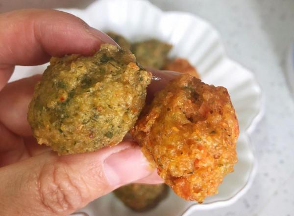 炸素丸子時,加一樣東西,丸子外酥裡嫩,不吸油不回軟,太香了 炸素丸子時,加一樣東西,丸子外酥裡嫩,不吸油不回軟,太香了