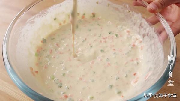 簡單好吃的早餐做法，不揉麵不擀麵，蓬鬆暄軟，比包子油條香