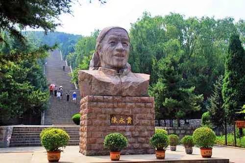 自力更生的楷模聖地，艱苦奮鬥的紅色大寨