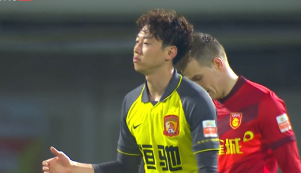 球迷意外！李霄鵬大撒網，國足大名單仍有3條漏網“大魚”