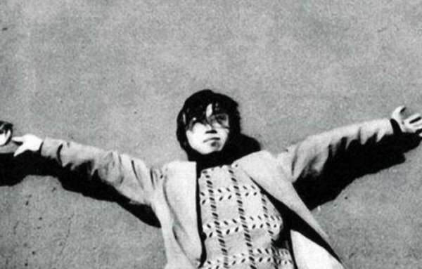 22年前,";北大才女";田曉菲堅決嫁美國老頭,她如今過得如何? 22年前,";北大才女";田曉菲堅決嫁美國老頭,她如今過得如何?