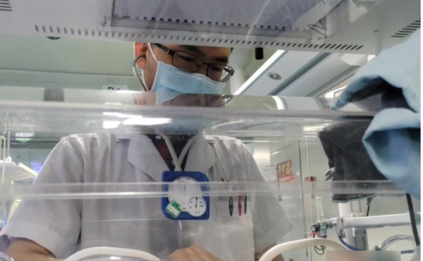 兩嬰兒中毒入院,皆因家長用蔬菜水衝奶粉,醫生:已導致大腦損傷 兩嬰兒中毒入院,皆因家長用蔬菜水衝奶粉,醫生:已導致大腦損傷