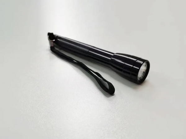 漲姿勢，帶你認識常用行動式寶石檢測儀器