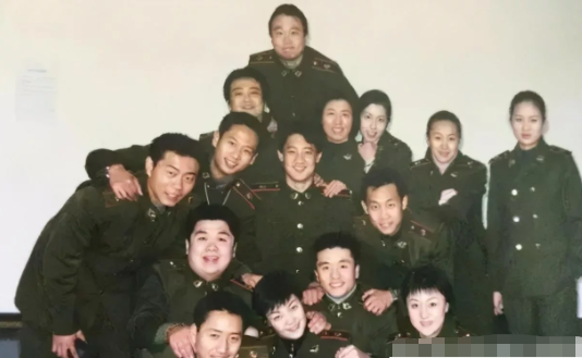 “整容演技”張譯：苦守植物人初戀十年，妻子二婚帶娃還丁克