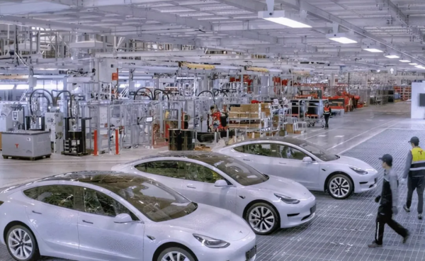 加價排隊也買不到車！賓士、寶馬徹底慌了：以發票價回購已售車型