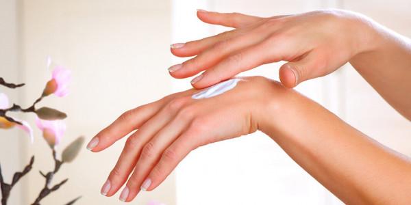 如何在視覺上看起來年輕 10 歲 如何在視覺上看起來年輕 10 歲