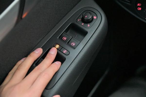 雙電滑門進口MPV，二手夏朗實乃家用帶娃好幫手