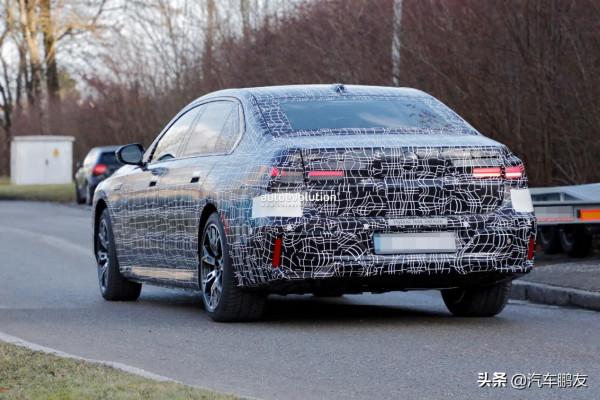 全新寶馬7系：再見V12，你好PHEV！對了，還有眯眯眼