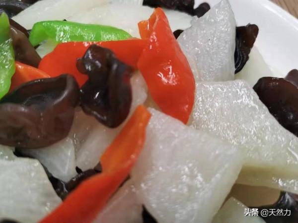 飯店的山藥炒木耳為什麼好吃，那是有講究的，簡單易學，一看就會