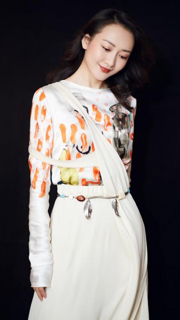 王鷗日常穿搭時髦減齡 影迷們覺得她演技如何評論關注轉發分享收藏