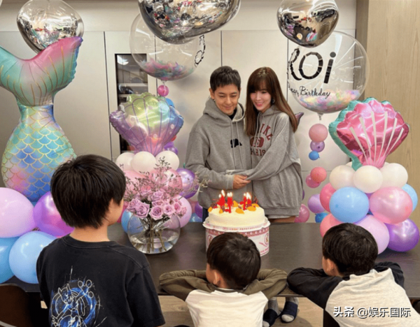 林志穎曬溫馨全家福 與嬌妻開跑車看夕陽超恩愛