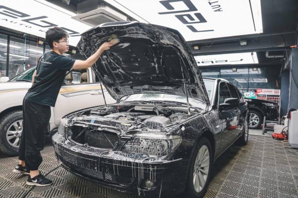 「兼修內外」整備一臺08年的寶馬730LI,重覽那年登陸的絕塵風華 「兼修內外」整備一臺08年的寶馬730LI,重覽那年登陸的絕塵風華