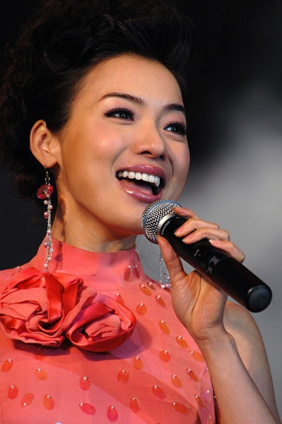 湘女多情，多情湘女，這9位湘籍歌手，各個登上春晚，唱功一流