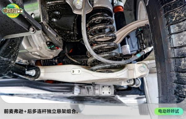 底盤緊 轉向精 場地試駕R汽車MARVEL R