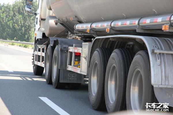 漲價不說還限制加油量?上漲的運費還不夠加油,卡友直呼太難了 漲價不說還限制加油量?上漲的運費還不夠加油,卡友直呼太難了