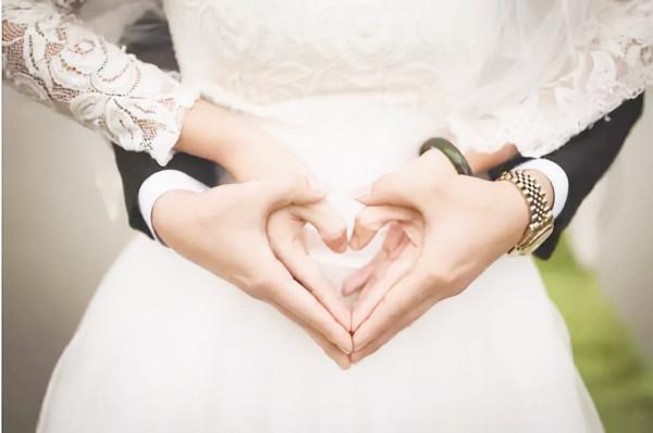 1.2米袖珍美女侯麗君，二婚嫁1.8米安徽帥小夥，準備要孩子