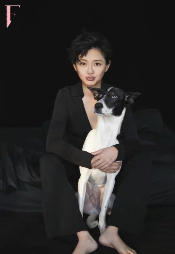 大S正式加入單身女王，成功走出離婚陰影！穿透視紗聚會臉喝通紅