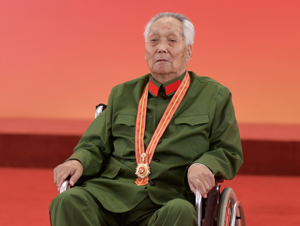 一戰消滅1000敵人&comma;晚年被抬進人民大會堂&comma;這名河北101歲老兵是誰