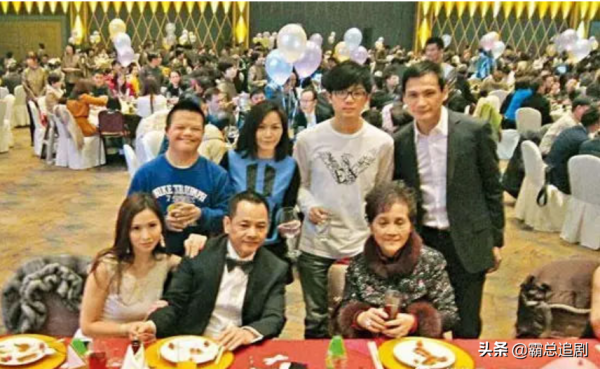 被梁安琪提攜，從小馬仔到“澳門新賭王”，周焯華經歷了啥？