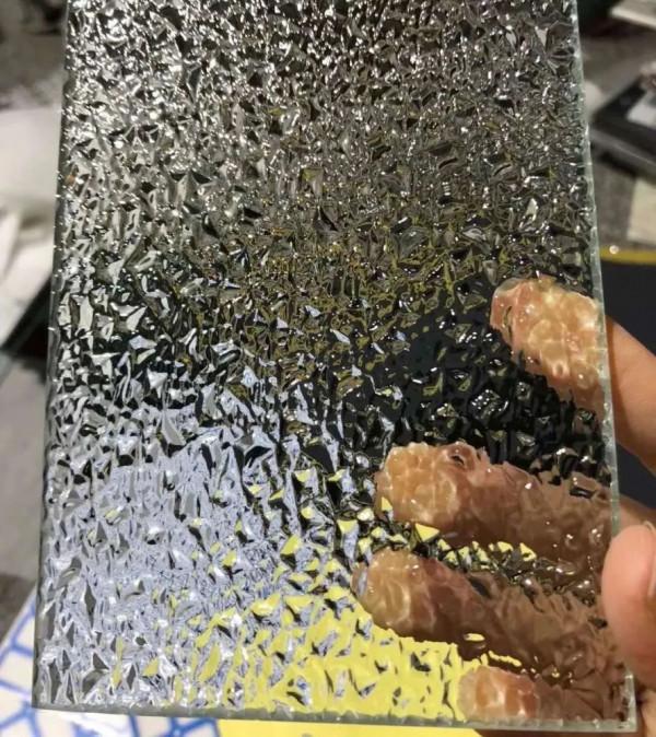 除了長虹玻璃,這些玻璃的顏值也不錯 除了長虹玻璃,這些玻璃的顏值也不錯