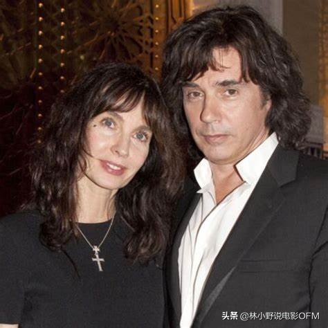 她的未婚夫後來娶了鞏俐，法國女神阿佳妮為何孤獨終老？