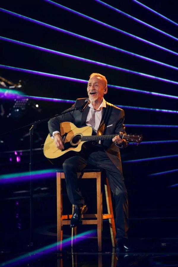 央視中秋晚會上的5大藝術家,個個實力超群,狂甩流量明星幾條街 央視中秋晚會上的5大藝術家,個個實力超群,狂甩流量明星幾條街