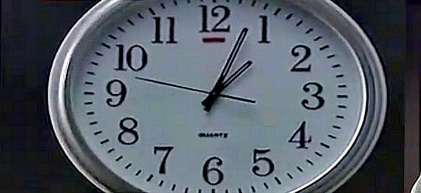 2000年，老漢移植小夥心臟性情大變，瘋狂作詩99首，做夢被人追殺