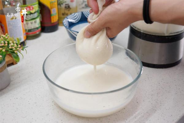 秋天，聰明女人常喝的“美齡粥”，營養足還養人，氣色滿滿入秋