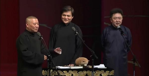 中秋將至，德雲社高峰帶徒弟拜會名宿，有這樣的總教習郭德綱有福